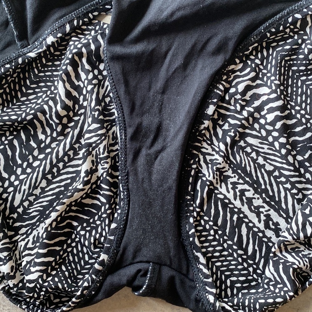 Robin Piccone Swimsuit size 14 - Picture 3 of 5
